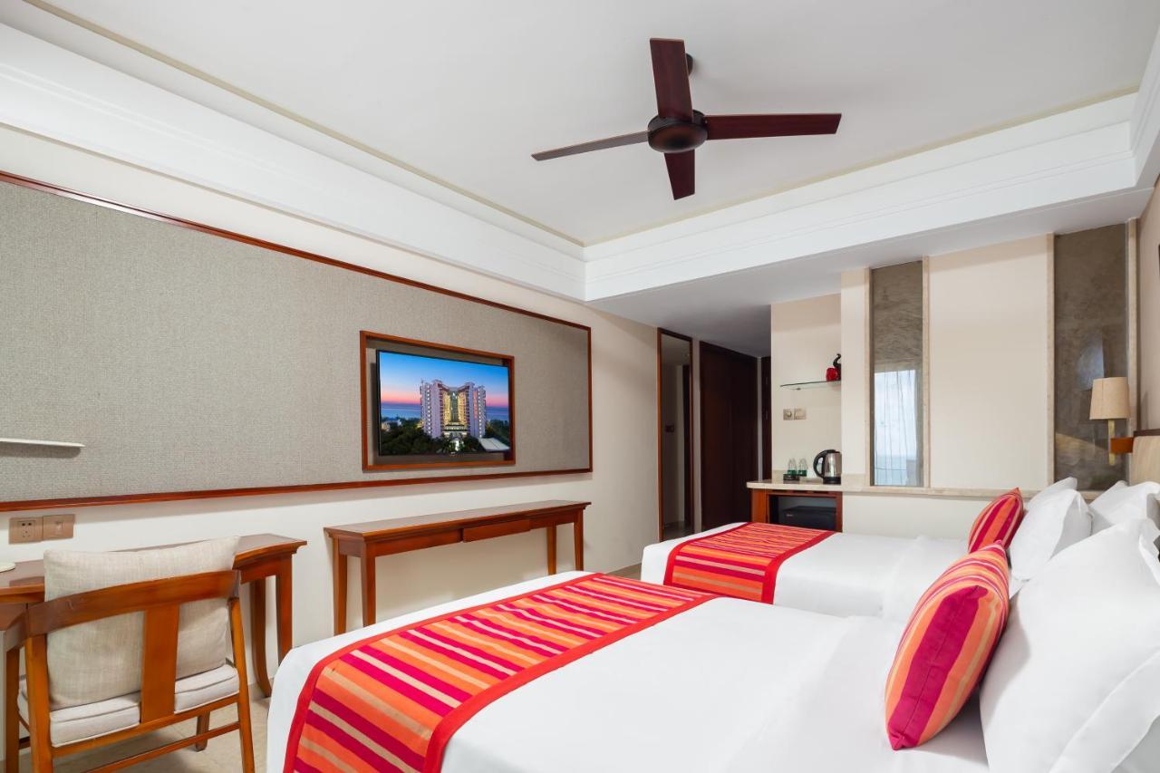 Sanya Seacube Holiday Hotel Buitenkant foto