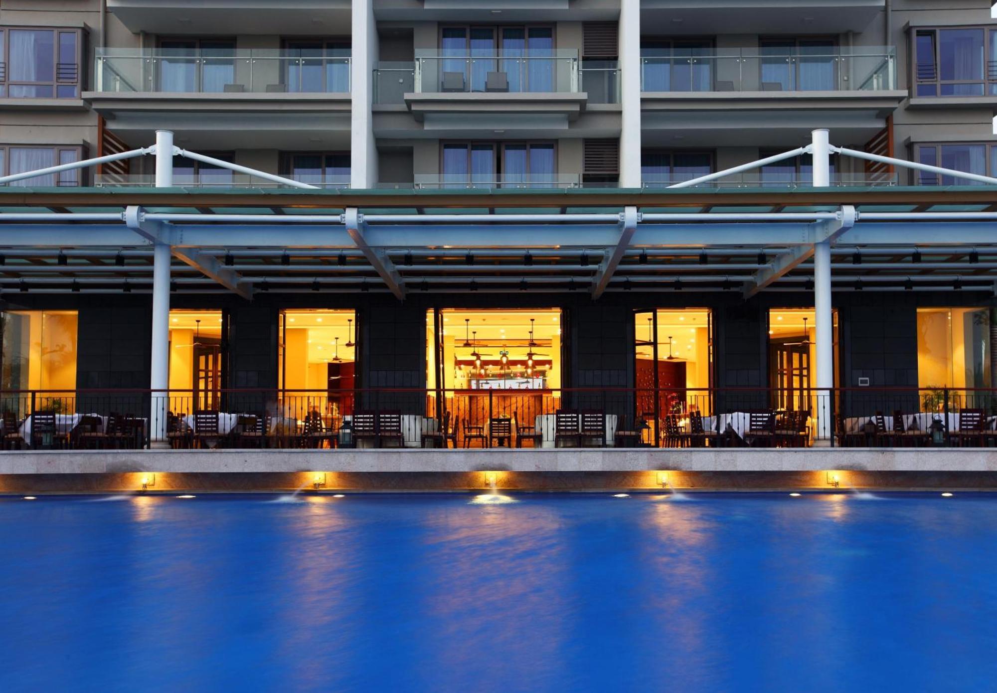 Sanya Seacube Holiday Hotel Buitenkant foto